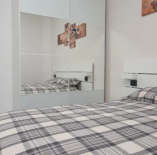 לינה וארוחת בוקר 1930