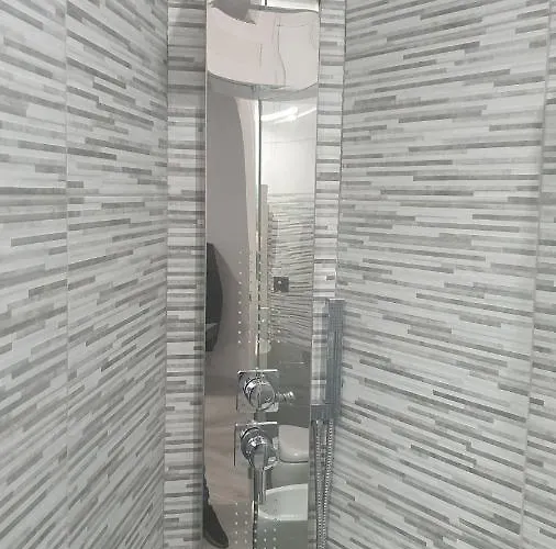 1930 Oda ve Kahvaltı 4*